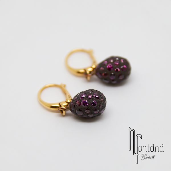 Orecchini on sale monachella pomellato